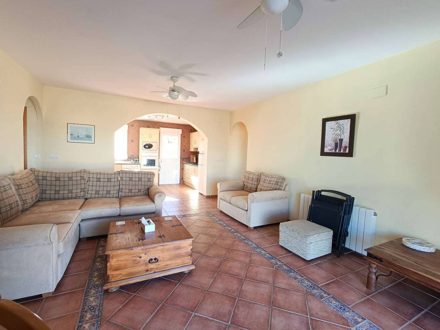 6 makuuhuone Maalaistalo myytävänä paikassa Moraleda de Zafayona mukana uima-altaan - 385 000 € (Ref: 9430741)