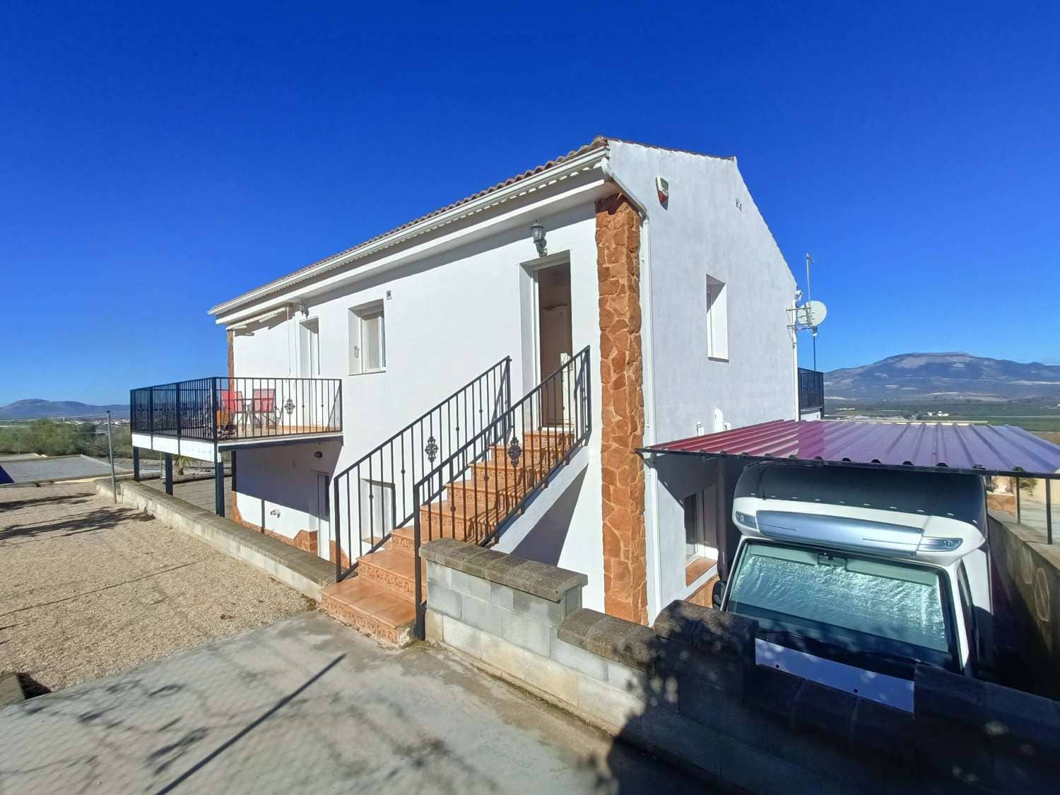 6 makuuhuone Maalaistalo myytävänä paikassa Moraleda de Zafayona mukana uima-altaan - 385 000 € (Ref: 9430741)