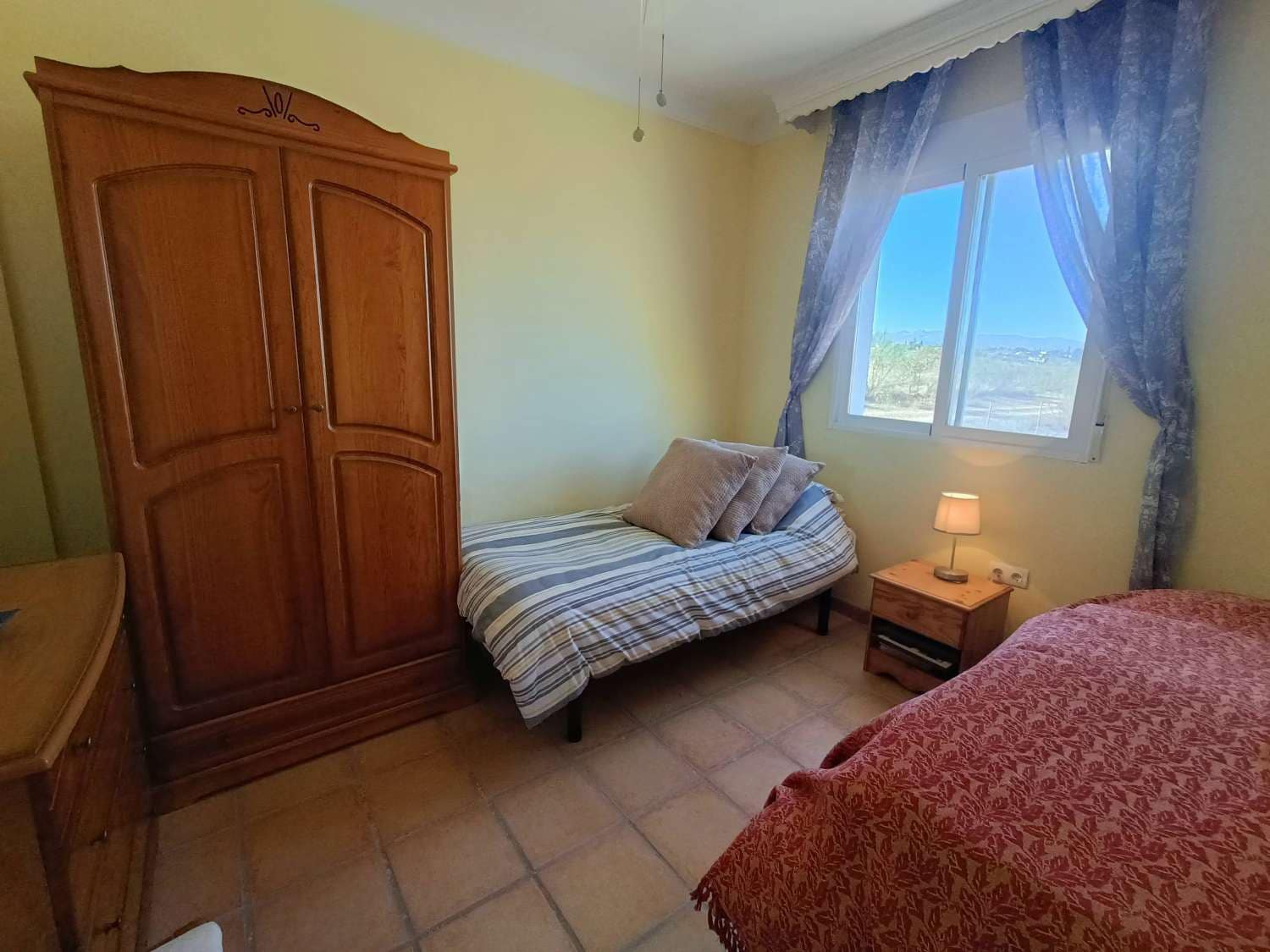 6 makuuhuone Maalaistalo myytävänä paikassa Moraleda de Zafayona mukana uima-altaan - 385 000 € (Ref: 9430741)