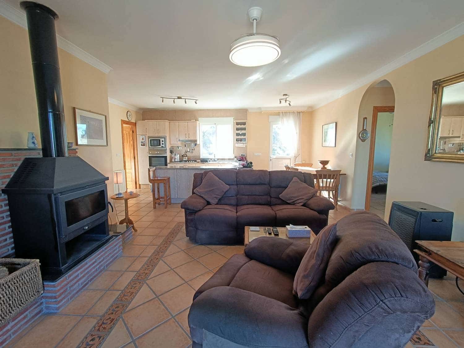 6 makuuhuone Maalaistalo myytävänä paikassa Moraleda de Zafayona mukana uima-altaan - 385 000 € (Ref: 9430741)