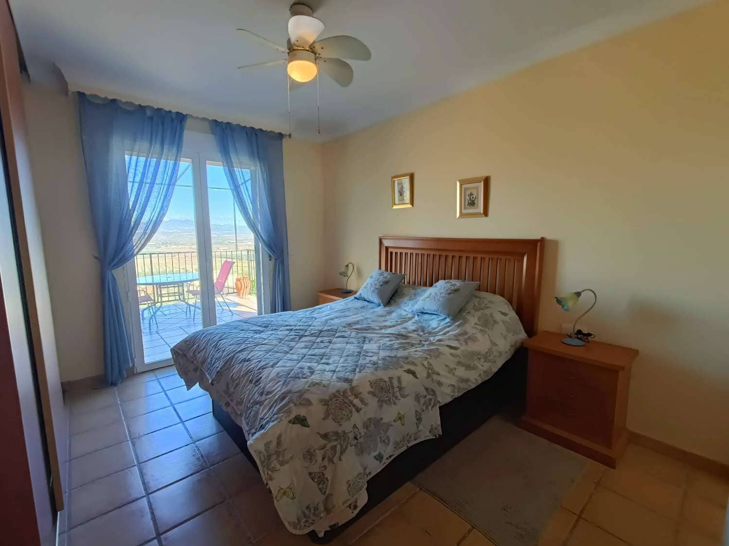 6 makuuhuone Maalaistalo myytävänä paikassa Moraleda de Zafayona mukana uima-altaan - 385 000 € (Ref: 9430741)