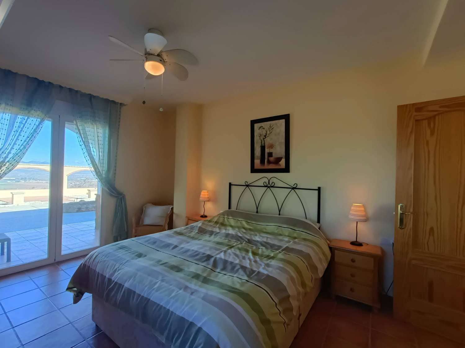 6 makuuhuone Maalaistalo myytävänä paikassa Moraleda de Zafayona mukana uima-altaan - 385 000 € (Ref: 9430741)