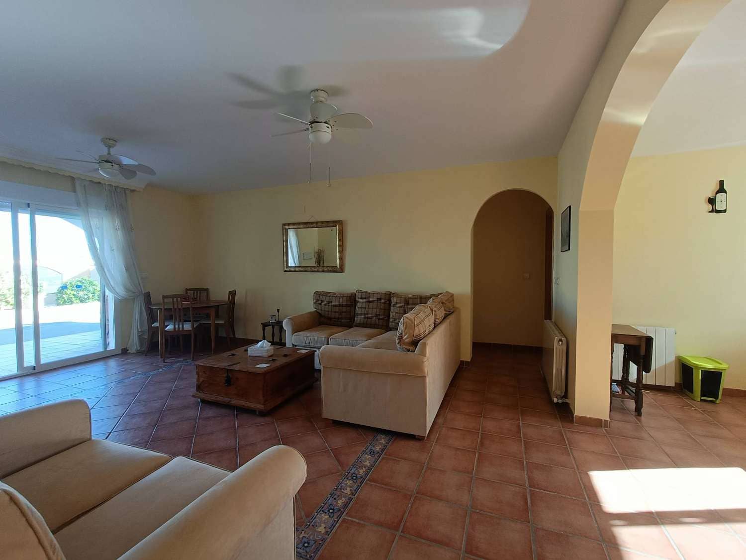 6 makuuhuone Maalaistalo myytävänä paikassa Moraleda de Zafayona mukana uima-altaan - 385 000 € (Ref: 9430741)