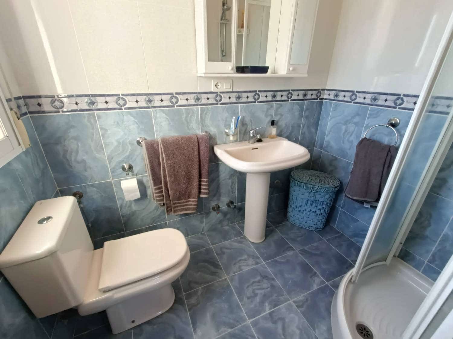 6 makuuhuone Maalaistalo myytävänä paikassa Moraleda de Zafayona mukana uima-altaan - 385 000 € (Ref: 9430741)