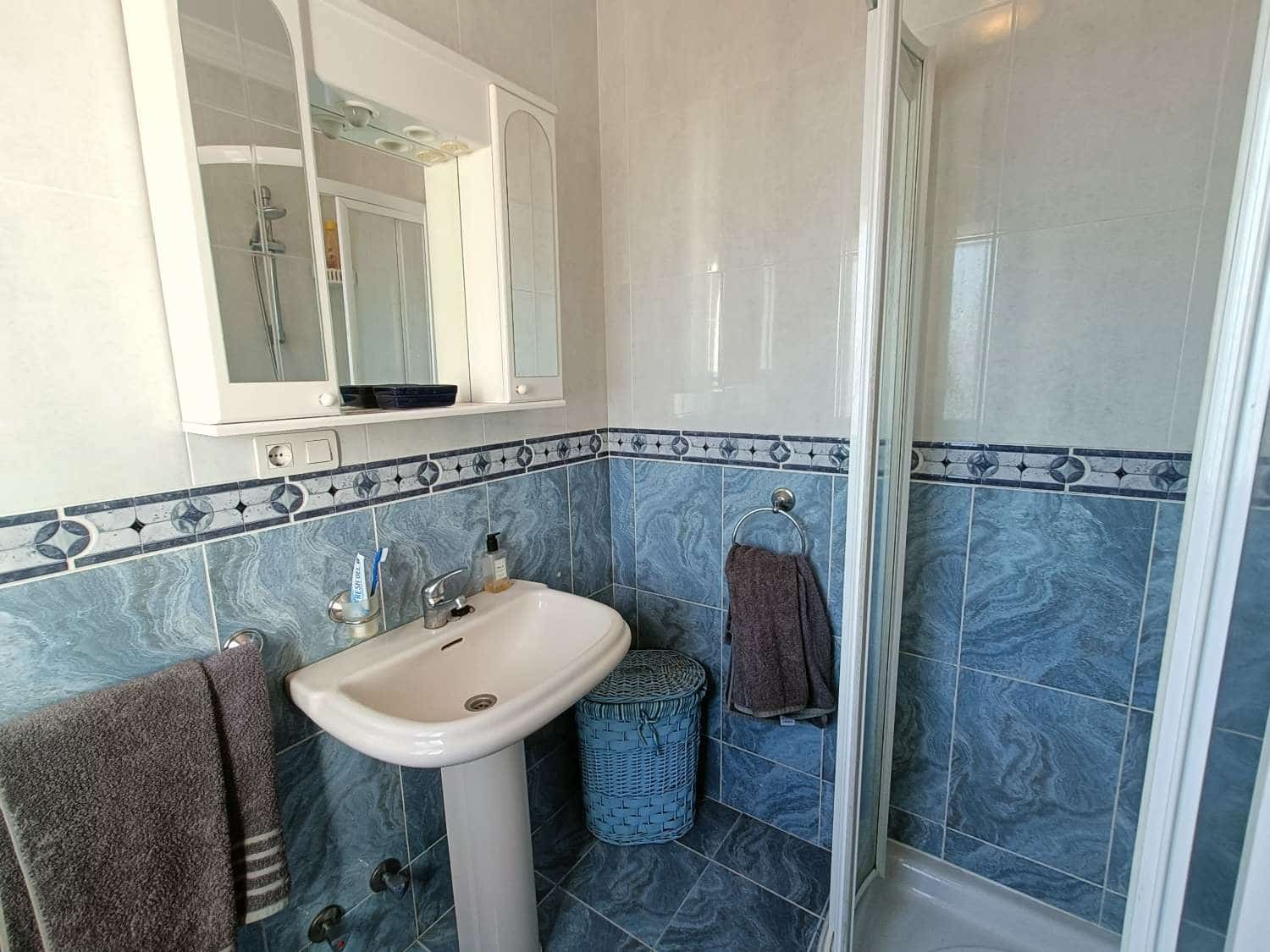 6 makuuhuone Maalaistalo myytävänä paikassa Moraleda de Zafayona mukana uima-altaan - 385 000 € (Ref: 9430741)