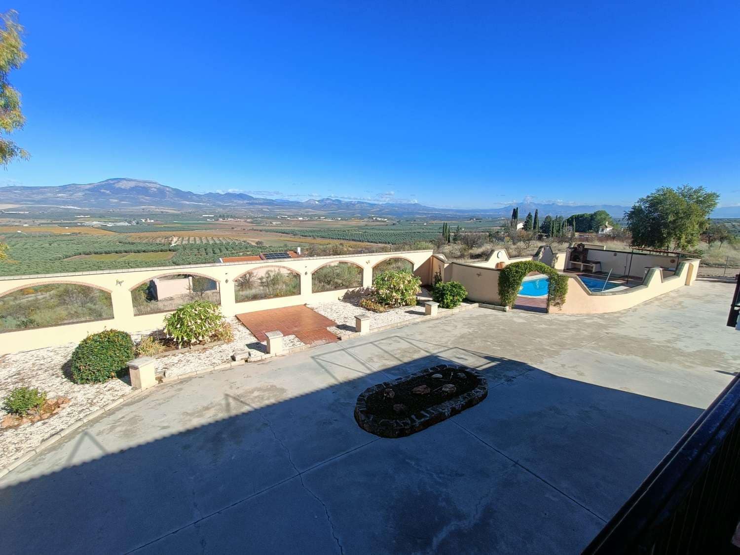 6 makuuhuone Maalaistalo myytävänä paikassa Moraleda de Zafayona mukana uima-altaan - 385 000 € (Ref: 9430741)