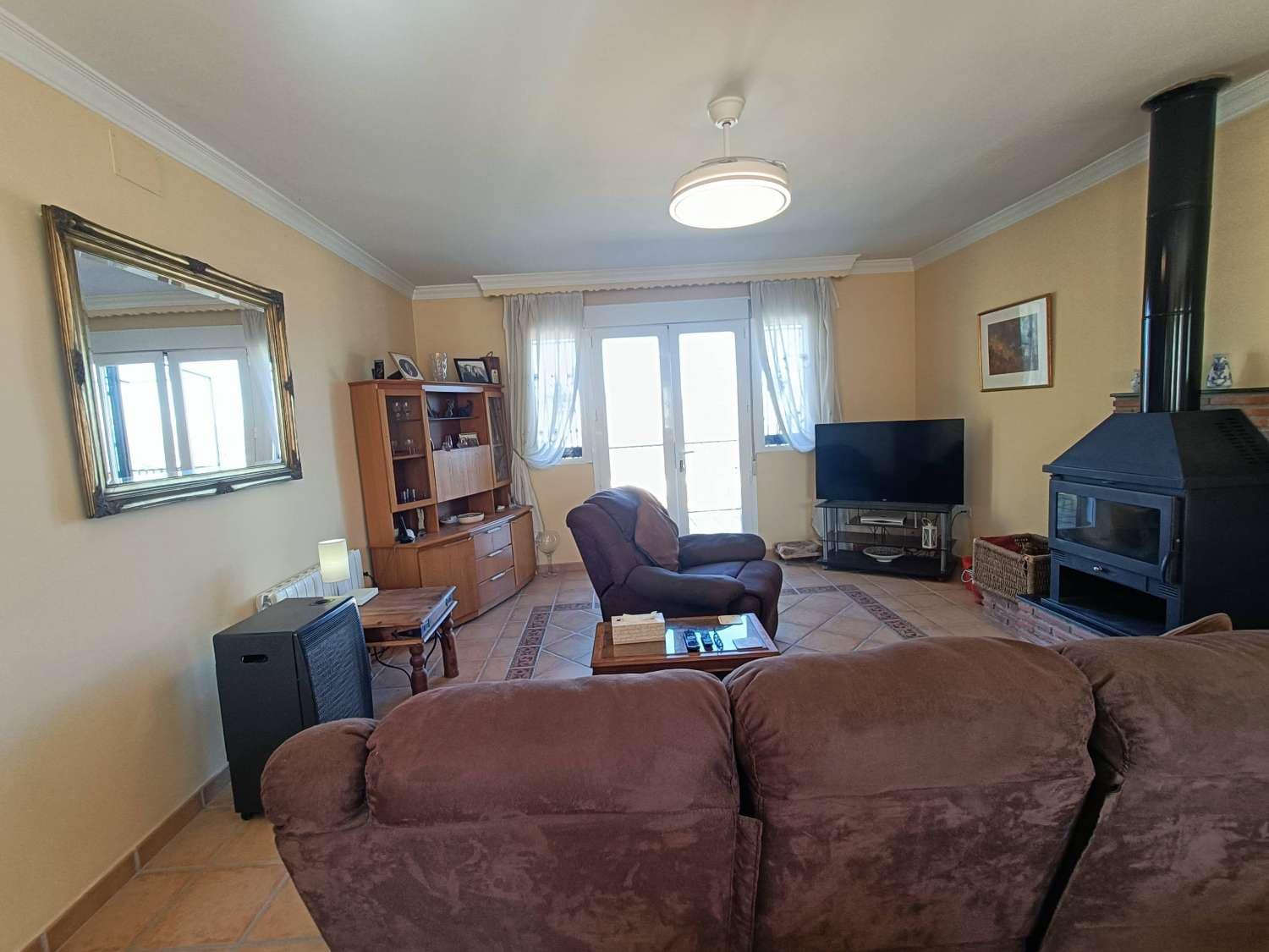 6 makuuhuone Maalaistalo myytävänä paikassa Moraleda de Zafayona mukana uima-altaan - 385 000 € (Ref: 9430741)