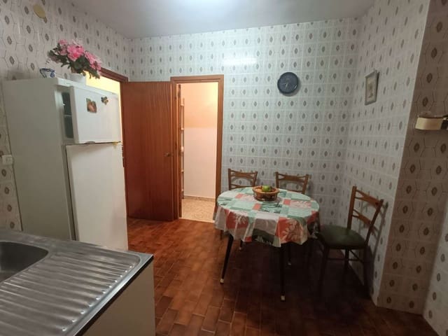 3 Zimmer Wohnung zu verkaufen in Villanueva Mesía - 70.000 € (Ref: 9461027)