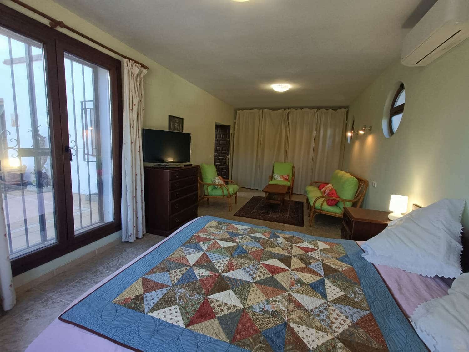 4 soverom Finca/Herregård til salgs i Loja med svømmebasseng - € 399 000 (Ref: 9473737)