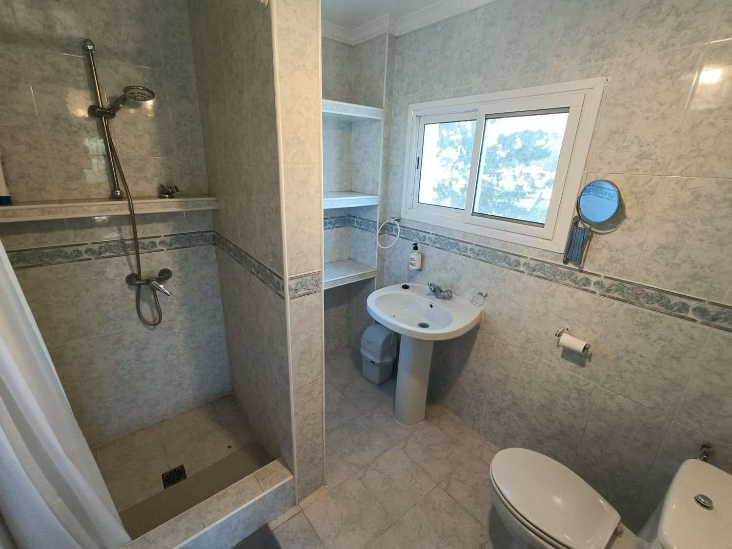 4 soverom Finca/Herregård til salgs i Loja med svømmebasseng - € 399 000 (Ref: 9473737)