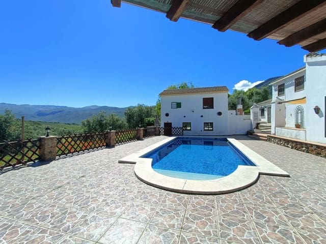 Finca/Casa Rural de 4 habitaciones en Loja en venta con piscina - 399.000 € (Ref: 9473737)