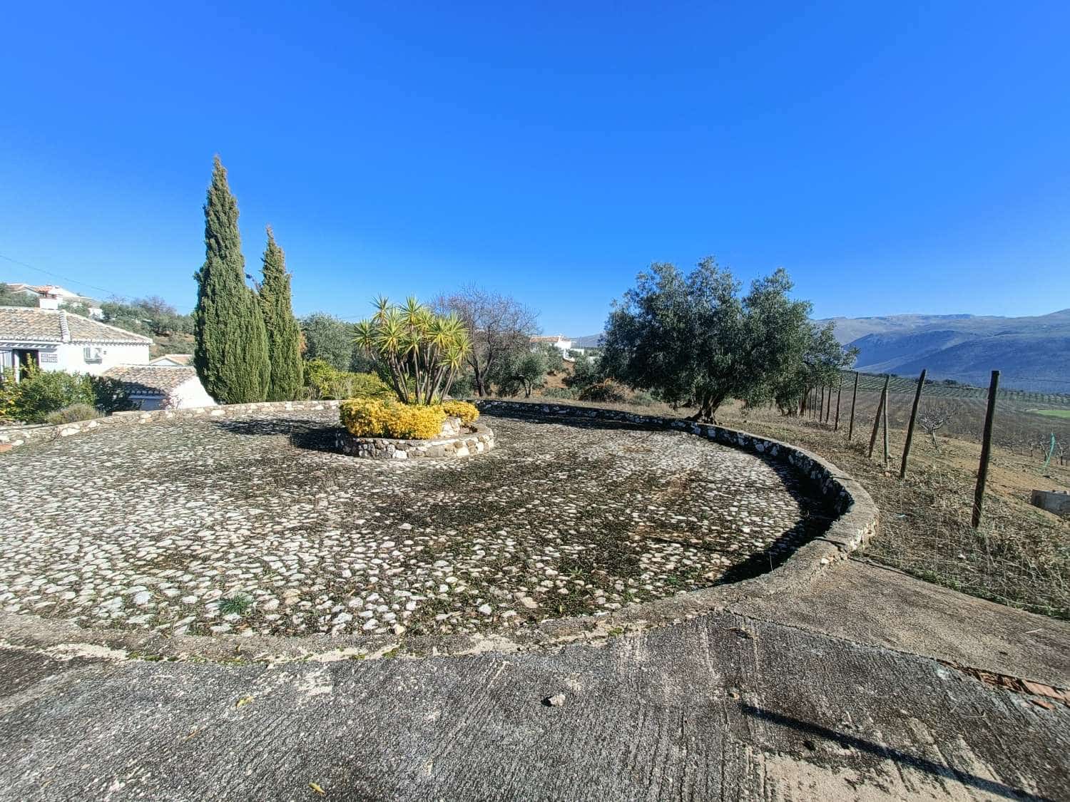 4 soverom Finca/Herregård til salgs i Loja med svømmebasseng - € 399 000 (Ref: 9473737)