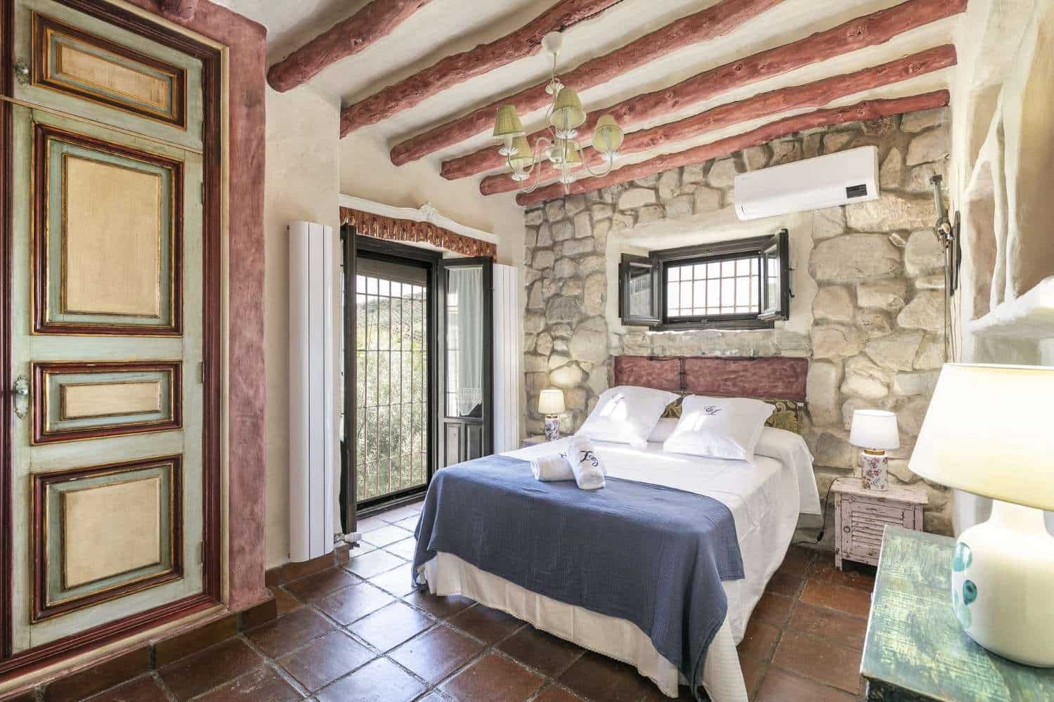 5 makuuhuone Maalaistalo myytävänä paikassa Villanueva Mesia mukana uima-altaan - 950 000 € (Ref: 9651100)