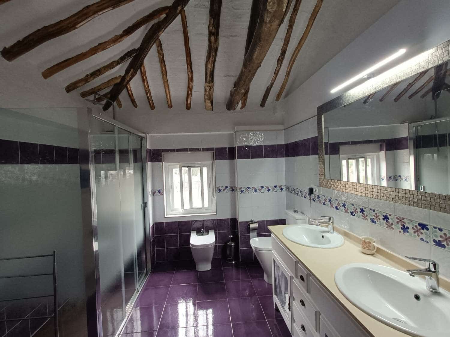 5 bedroom Finca/Country House for sale in Montefrio with garage - € 240,000 (Ref: 9746834)