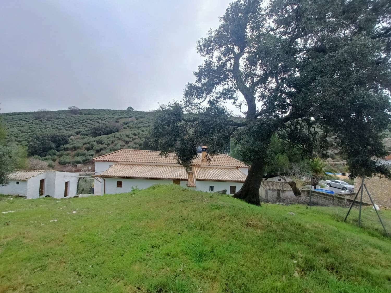 5 bedroom Finca/Country House for sale in Montefrio with garage - € 240,000 (Ref: 9746834)
