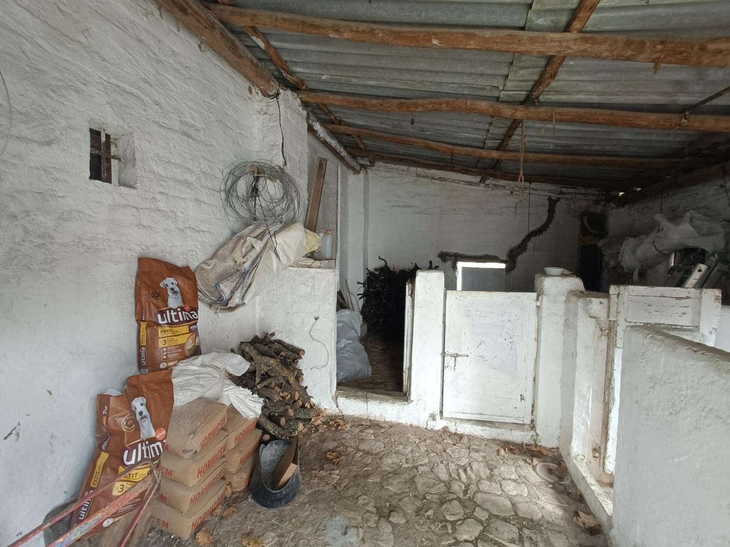 5 bedroom Finca/Country House for sale in Montefrio with garage - € 240,000 (Ref: 9746834)