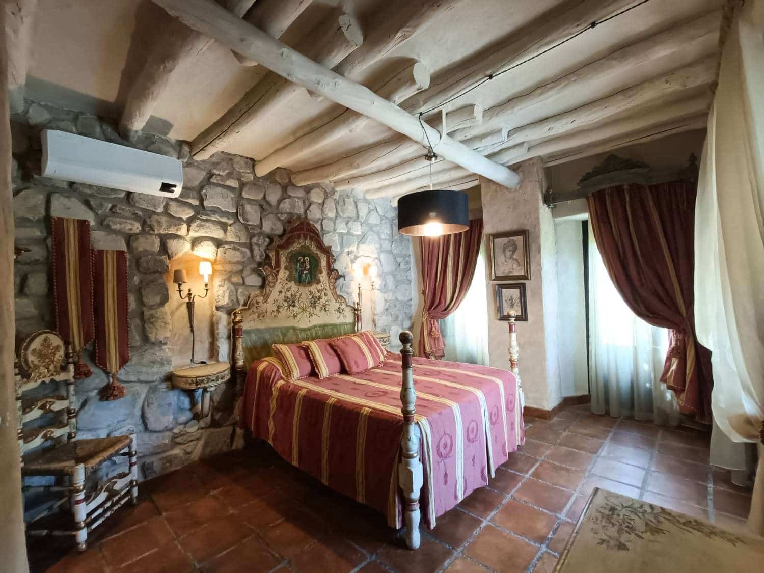 7 bedroom Finca/Country House for sale in Villanueva Mesia with pool - € 950,000 (Ref: 9793964)