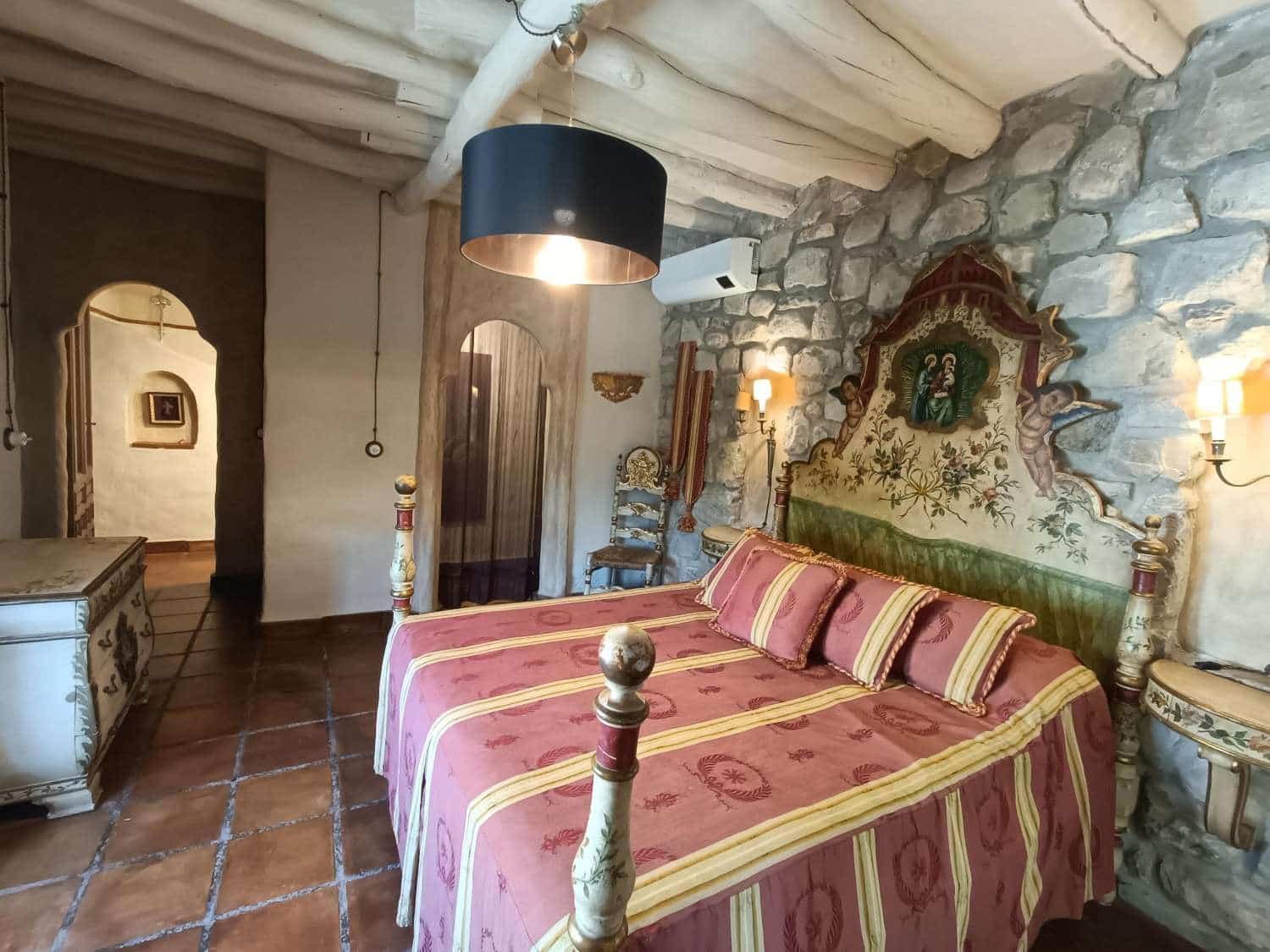 7 bedroom Finca/Country House for sale in Villanueva Mesia with pool - € 950,000 (Ref: 9793964)