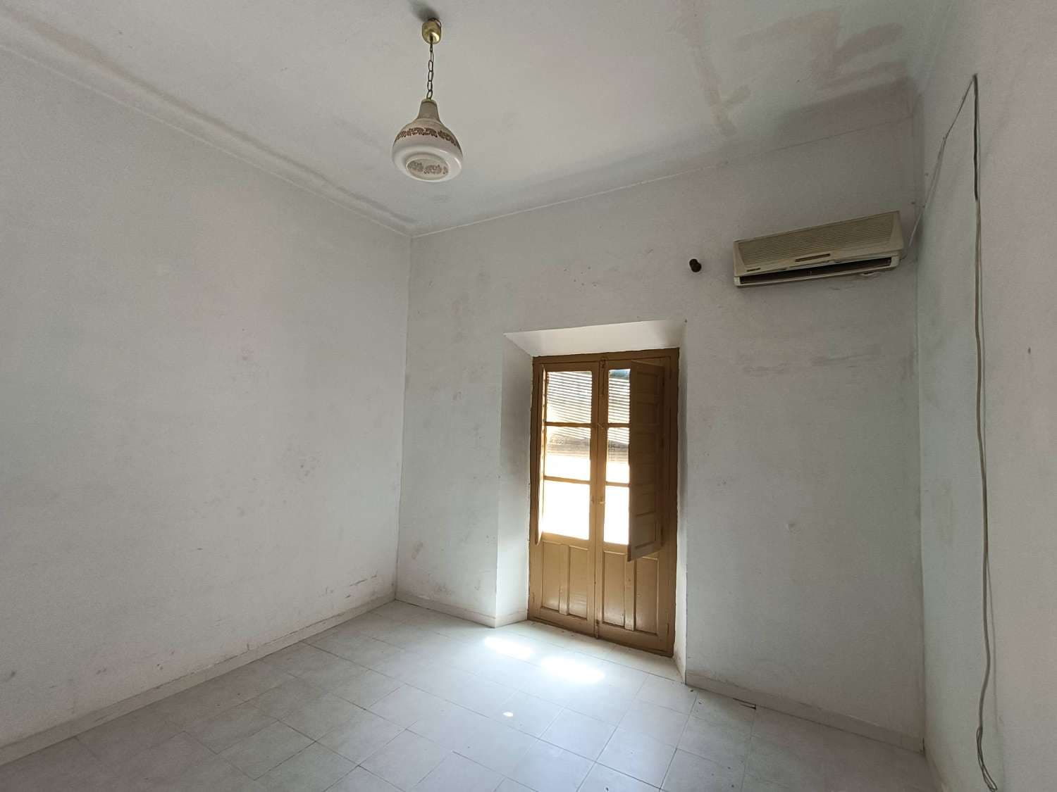 3 chambre Maison de Ville à vendre à Illora - 45 000 € (Ref: 9821930)