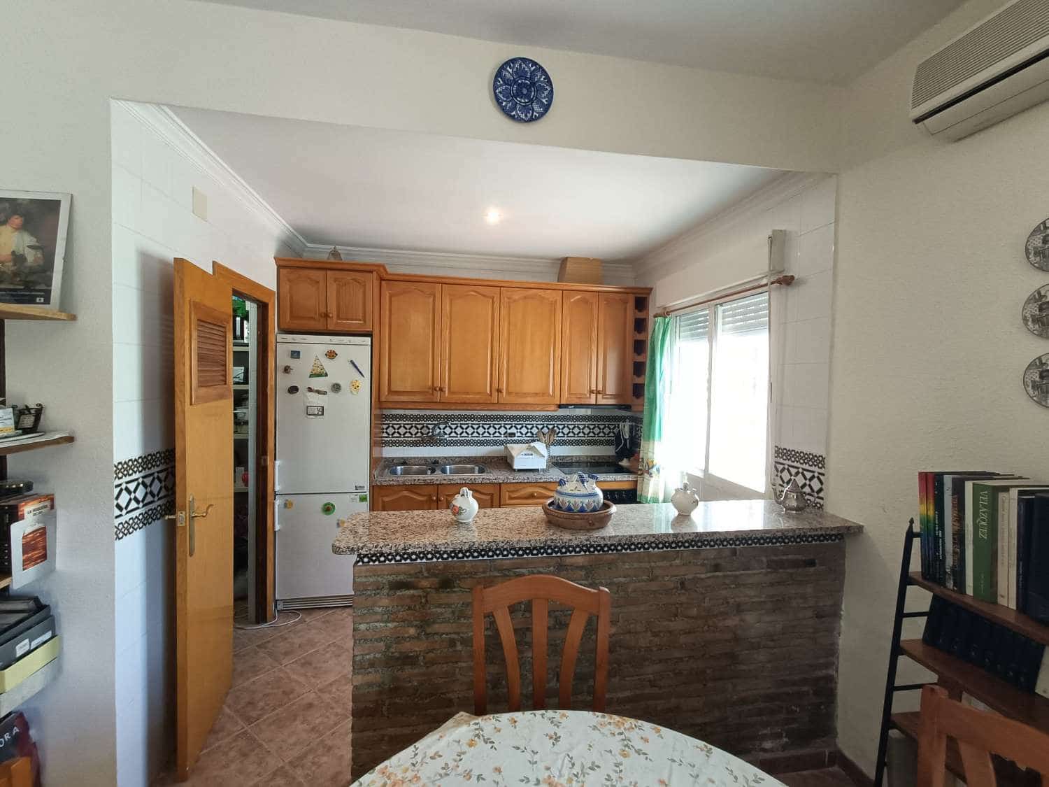 2 bedroom Townhouse for sale in Illora with pool garage - € 190,000 (Ref: 9844792)