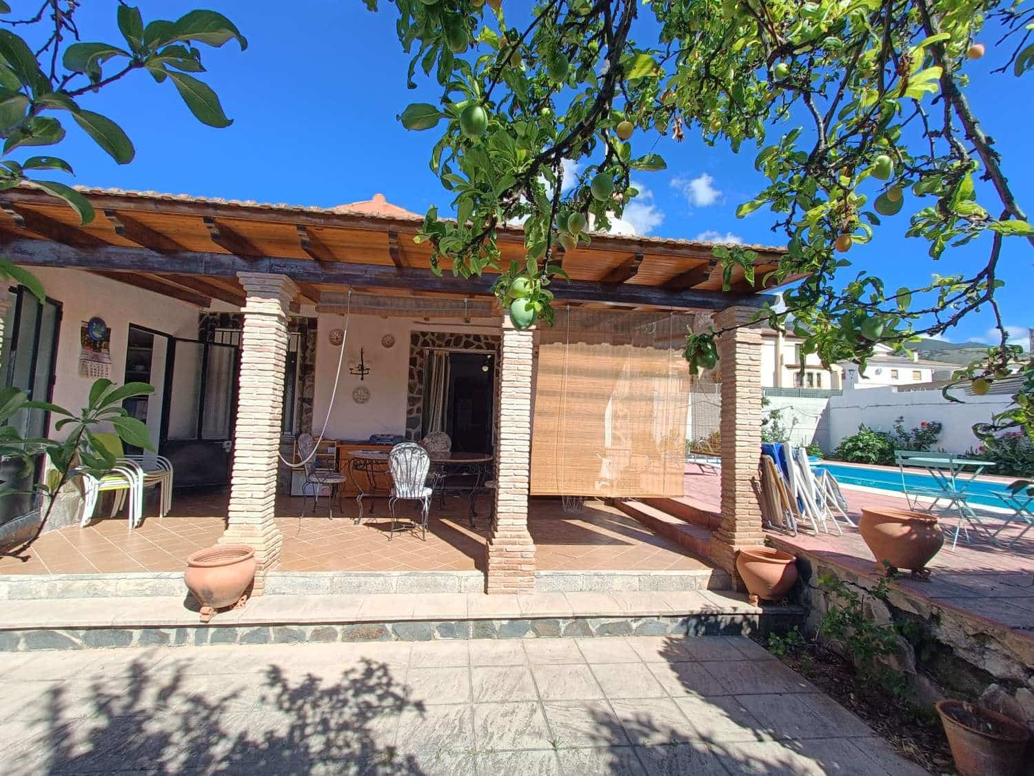 2 bedroom Townhouse for sale in Illora with pool garage - € 190,000 (Ref: 9844792)