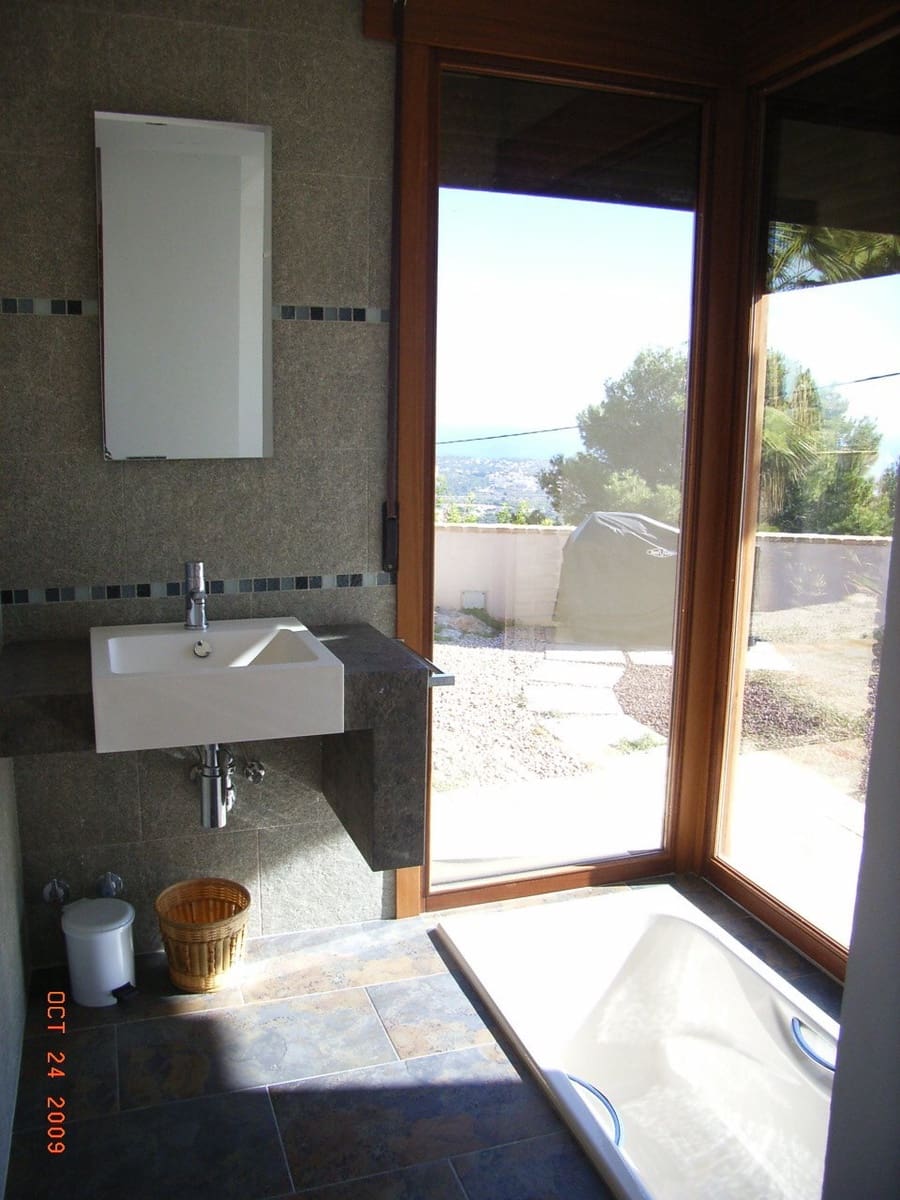 4 quarto Moradia para venda em Calpe / Calp com piscina garagem - 932 800 € (Ref: 3486371)
