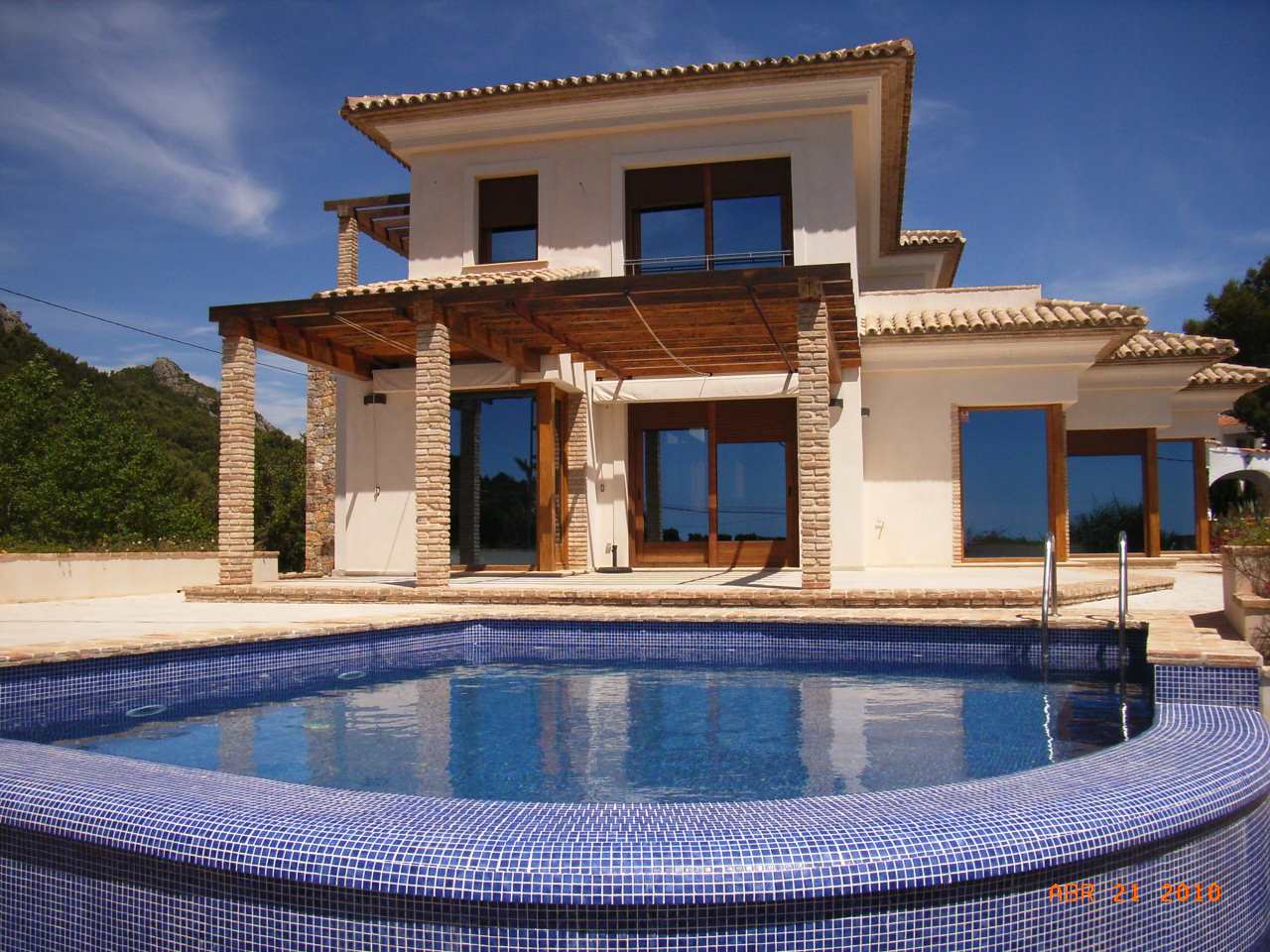 4 quarto Moradia para venda em Calpe / Calp com piscina garagem - 932 800 € (Ref: 3486371)