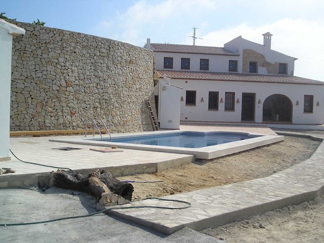 4 makuuhuone Maalaistalo myytävänä paikassa Benissa mukana uima-altaan 
autotalli - 850 000 € (Ref: 3486403)