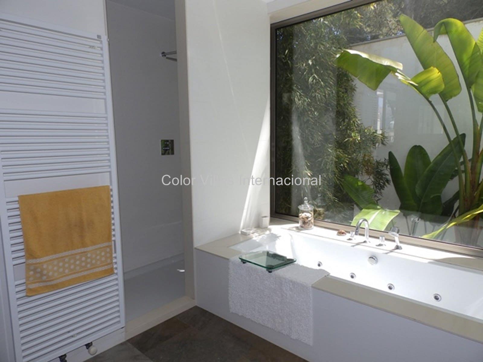 4 slaapkamer Villa te koop in Javea / Xabia met zwembad garage - € 1.050.000 (Ref: 3486462)