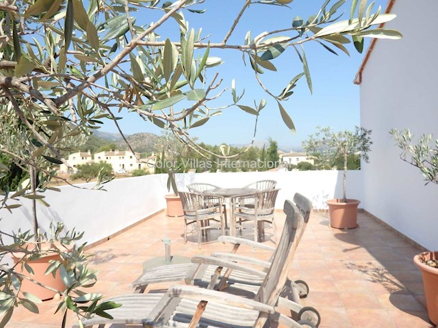 Chalet de 3 habitaciones en Llíber en venta con garaje - 599.000 € (Ref: 3486470)