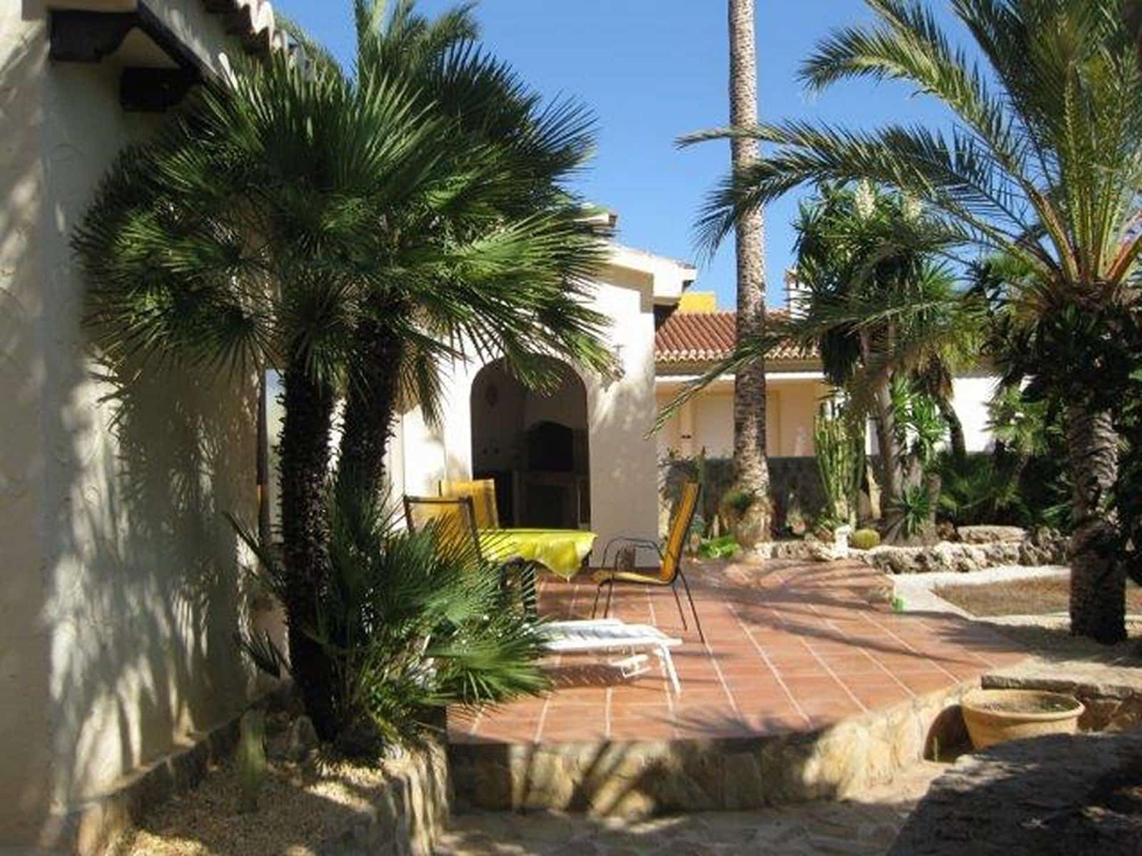 8 soverom Villa til salgs i Moraira med svømmebasseng garasje - € 1 850 000 (Ref: 3486492)