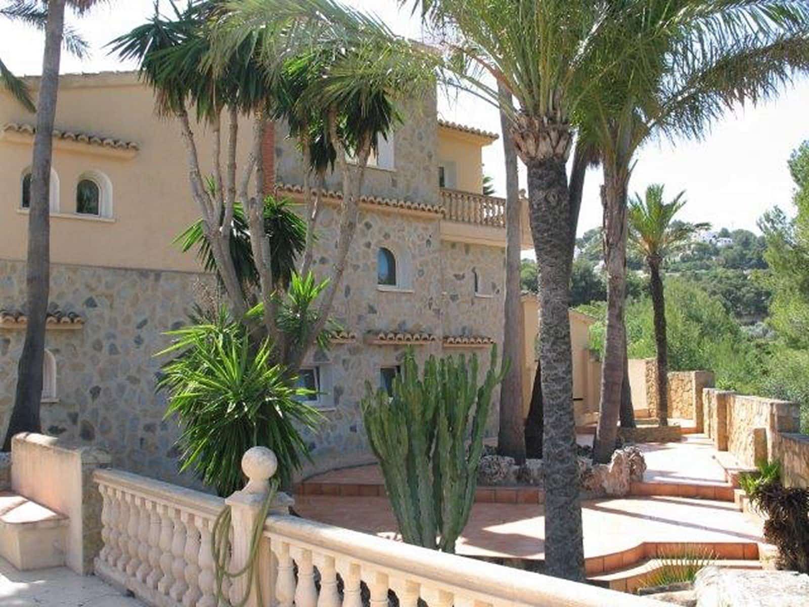 8 soverom Villa til salgs i Moraira med svømmebasseng garasje - € 1 850 000 (Ref: 3486492)