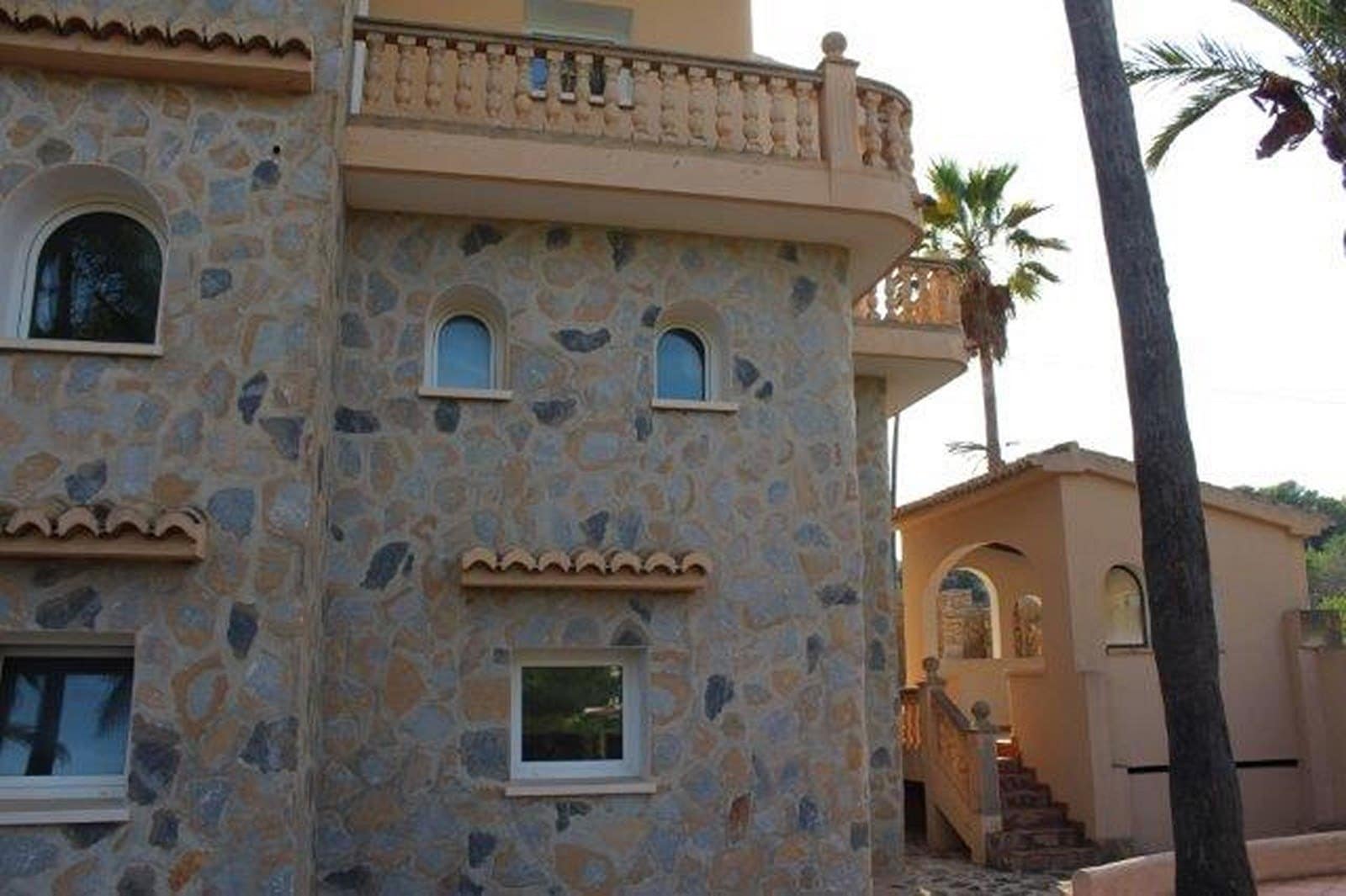 8 soverom Villa til salgs i Moraira med svømmebasseng garasje - € 1 850 000 (Ref: 3486492)