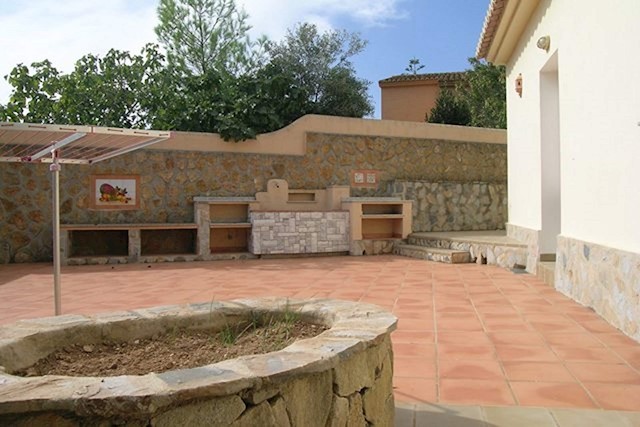 8 soverom Villa til salgs i Moraira, Teulada-Moraira med svømmebasseng garasje - € 1 850 000 (Ref: 3486492)