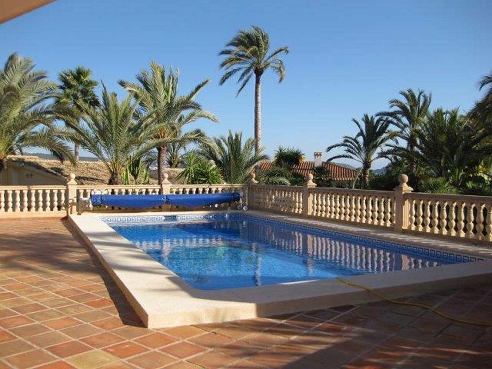 8 soverom Villa til salgs i Moraira med svømmebasseng garasje - € 1 850 000 (Ref: 3486492)