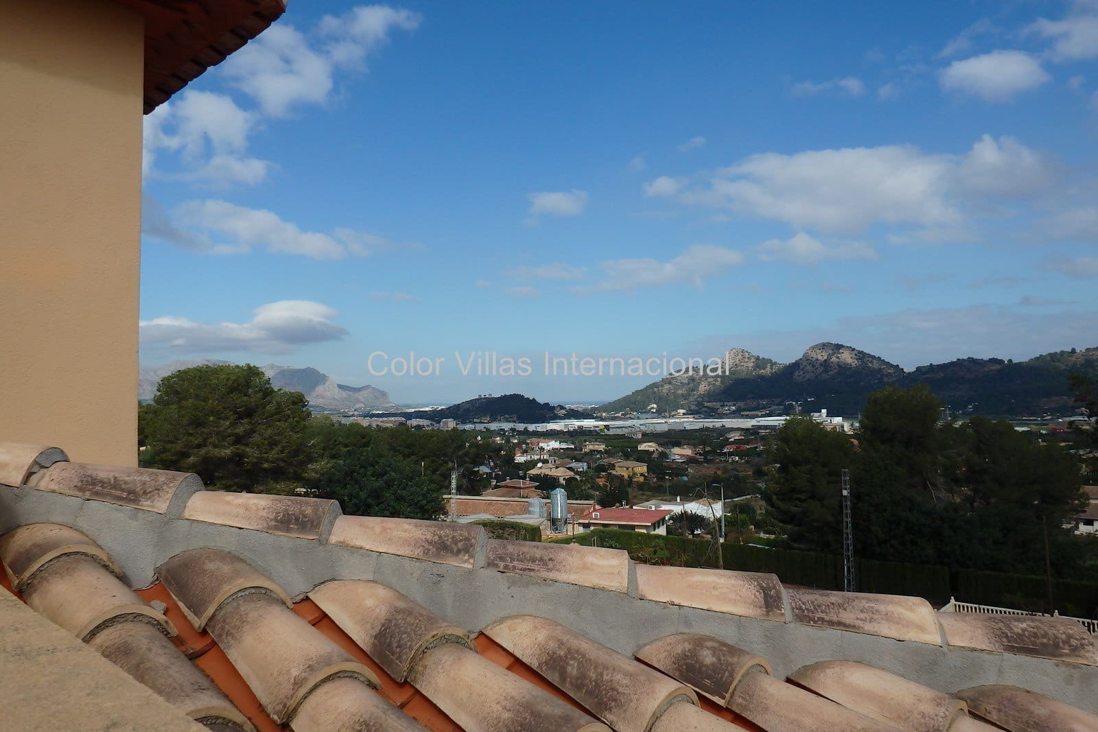 6 makuuhuone Huvila myytävänä paikassa Pedreguer mukana 
autotalli - 799 000 € (Ref: 3486502)