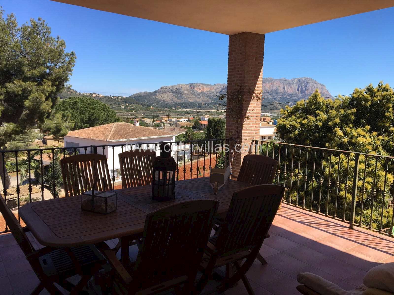 6 makuuhuone Huvila myytävänä paikassa Pedreguer mukana 
autotalli - 799 000 € (Ref: 3486502)