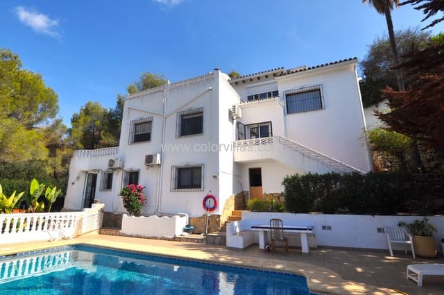 5 makuuhuone Huvila myytävänä paikassa Moraira, Teulada-Moraira mukana 
autotalli - 550 000 € (Ref: 3486504)