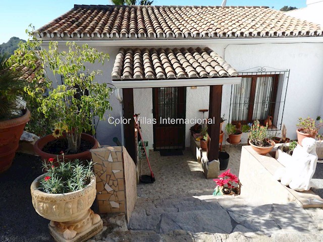 5 makuuhuone Huvila myytävänä paikassa Moraira, Teulada-Moraira mukana 
autotalli - 550 000 € (Ref: 3486504)