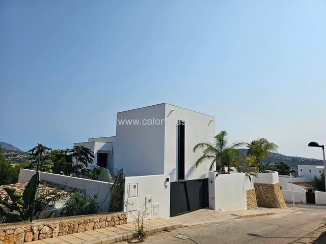 Chalet de 3 habitaciones en Moraira, Teulada-Moraira en venta con garaje - 2.250.000 € (Ref: 3486523)