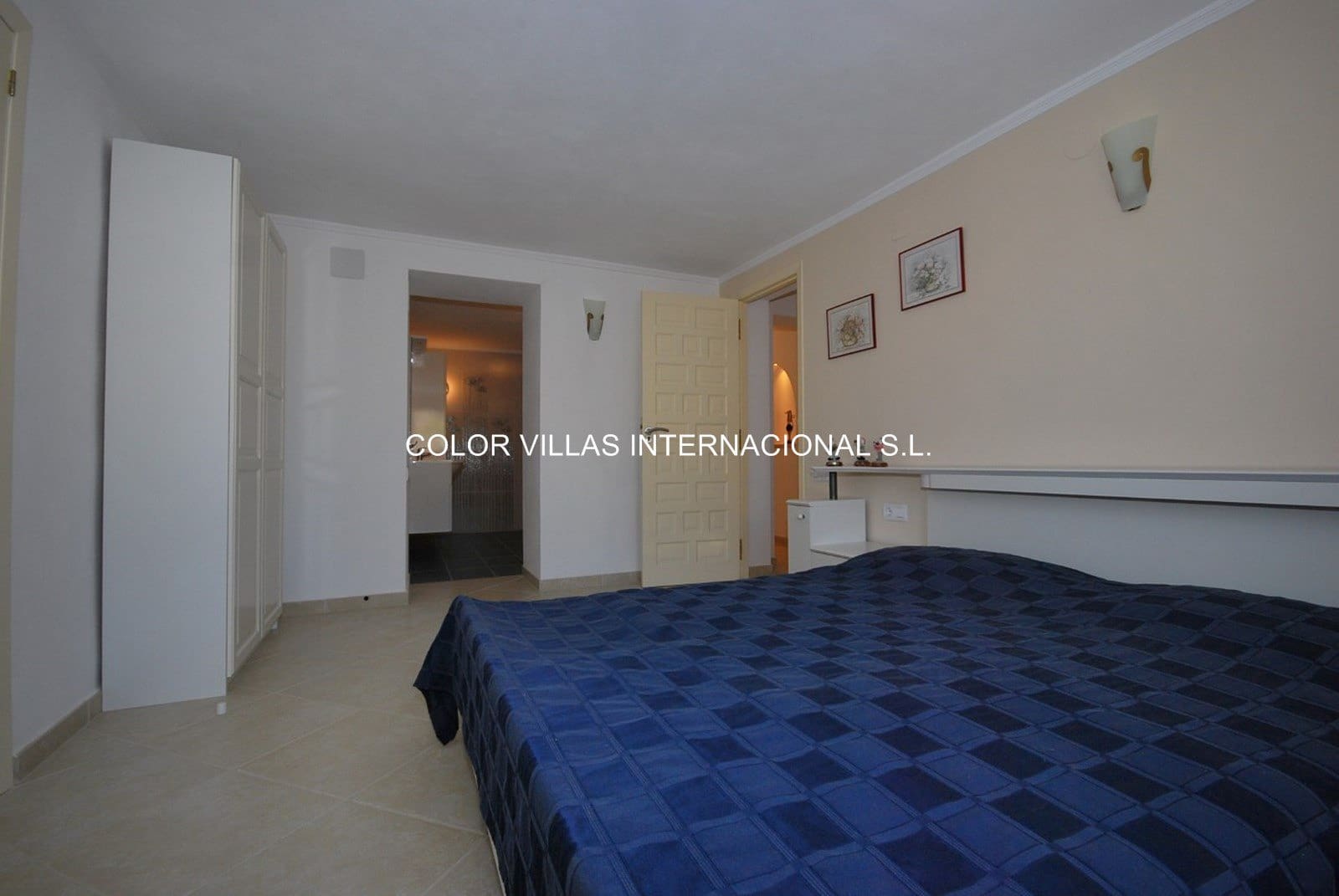 6 makuuhuone Huvila myytävänä paikassa Benissa mukana 
autotalli - 998 000 € (Ref: 3486530)