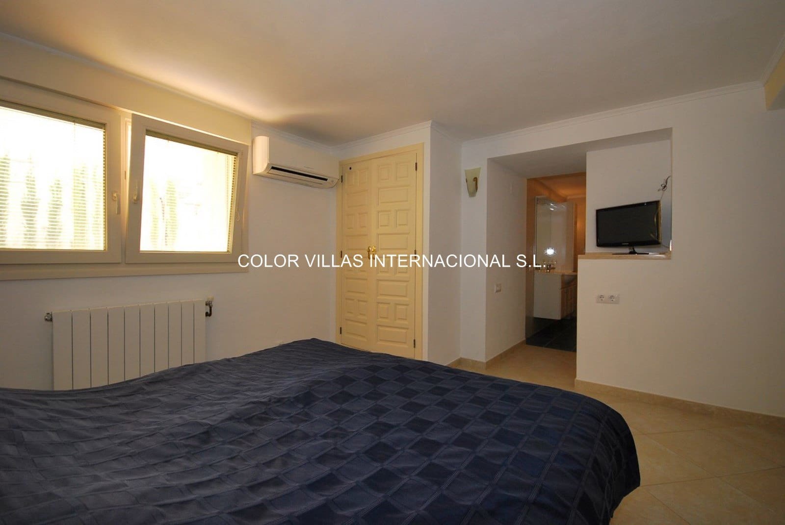 6 makuuhuone Huvila myytävänä paikassa Benissa mukana 
autotalli - 998 000 € (Ref: 3486530)