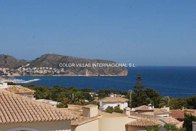 6 makuuhuone Huvila myytävänä paikassa Benissa mukana 
autotalli - 998 000 € (Ref: 3486530)