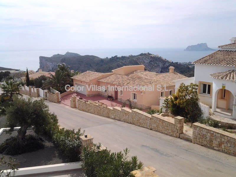 6 Zimmer Villa zu verkaufen in Cumbre del Sol mit Garage - 850.000 € (Ref: 3486538)