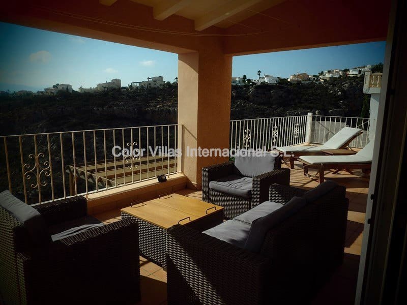 6 Zimmer Villa zu verkaufen in Cumbre del Sol mit Garage - 850.000 € (Ref: 3486538)