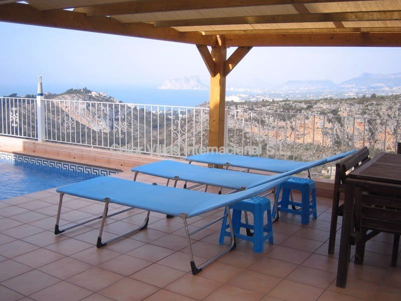 6 Zimmer Villa zu verkaufen in Cumbre del Sol mit Garage - 850.000 € (Ref: 3486538)