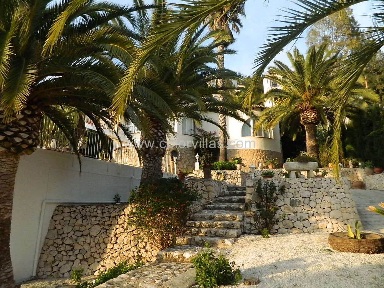 3 bedroom Villa for sale in Montemar with pool garage - € 349,000 (Ref: 3486540)