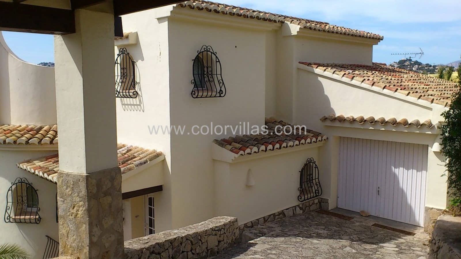3 bedroom Villa for sale in Moraira with pool garage - € 1,950,000 (Ref: 3486578)