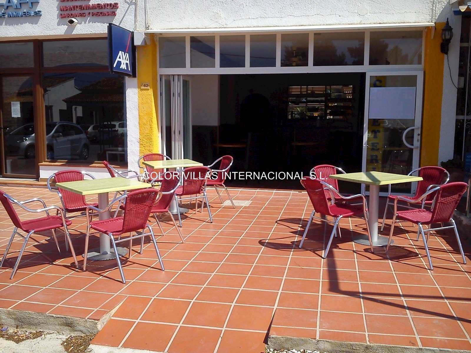 Erhverv til salg i Moraira med garage - € 140.000 (Ref: 3486645)