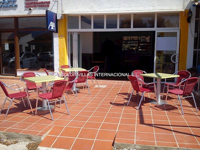 Erhverv til salg i Moraira, Teulada-Moraira med garage - € 140.000 (Ref: 3486645)